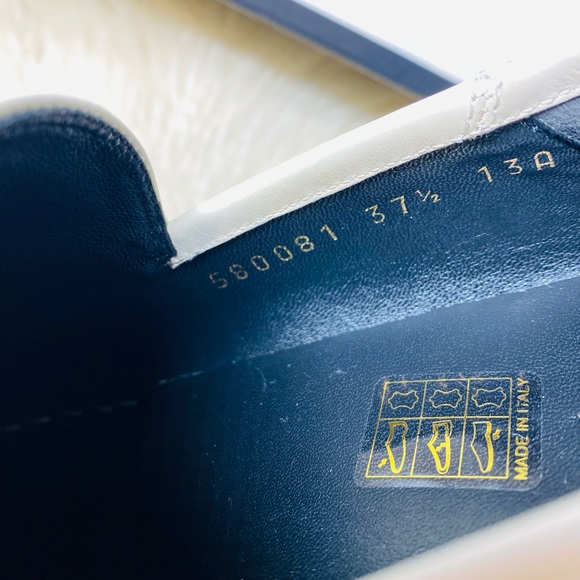 【sold】New authentic Gucci loafers - Picture 11 of 16